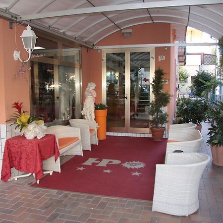 Hotel Peonia Rimini Esterno foto