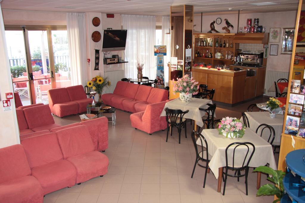 Hotel Peonia Rimini Esterno foto