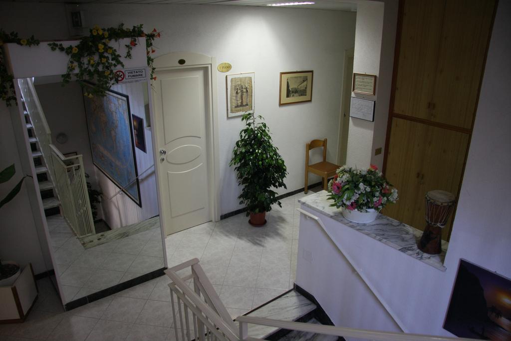 Hotel Peonia Rimini Esterno foto