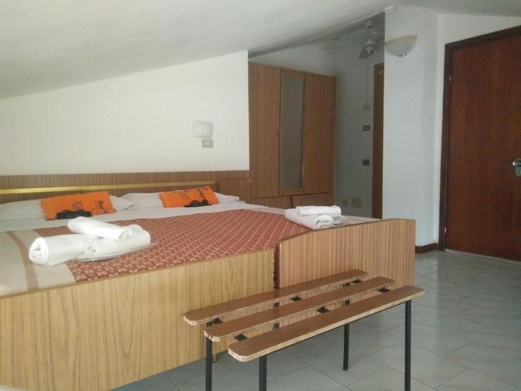 Hotel Peonia Rimini Esterno foto